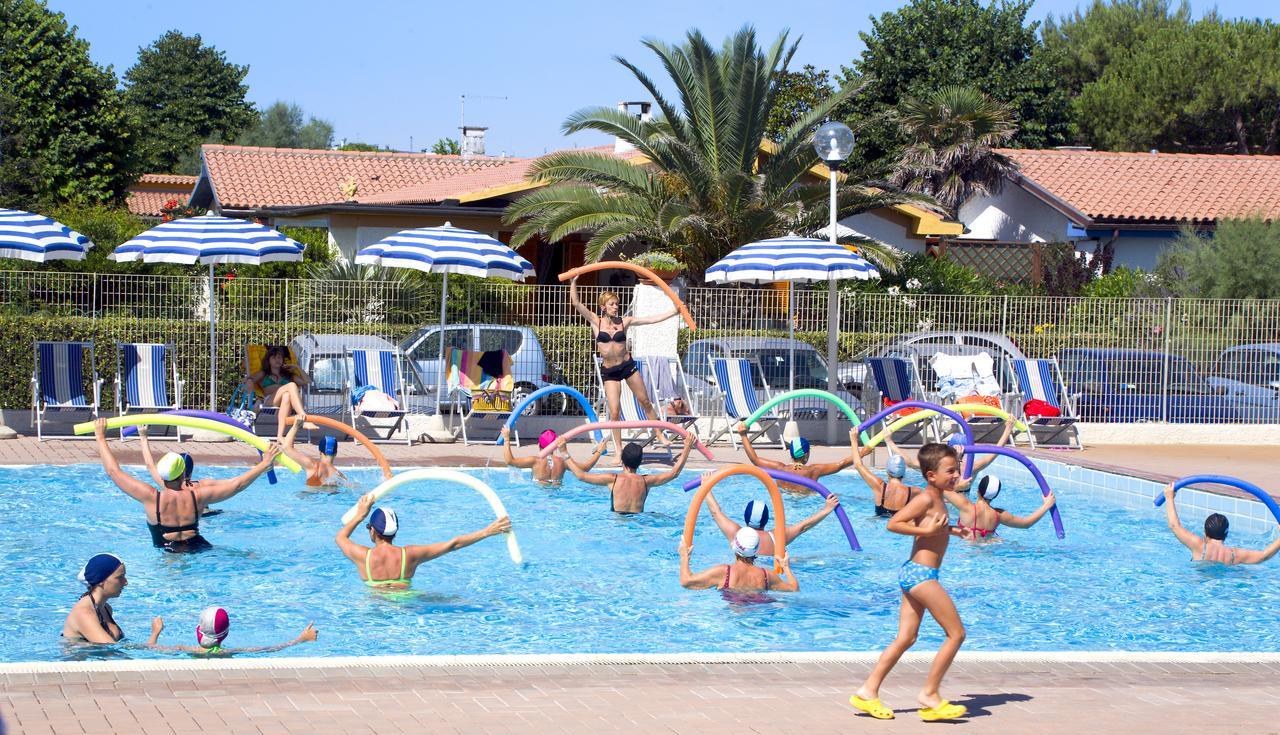 Villaggio Turistico Internazionale Porto Recanati Esterno foto