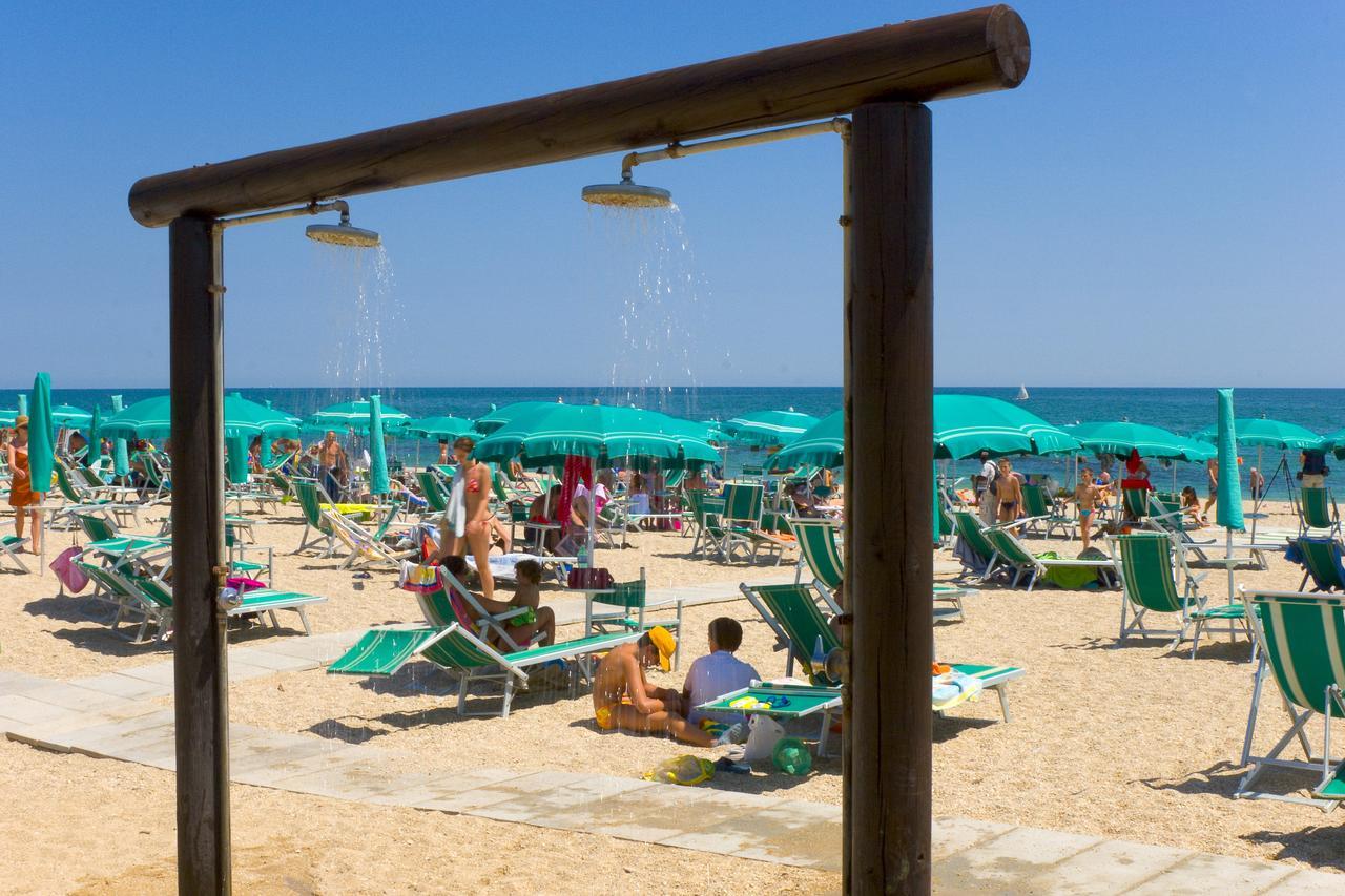 Villaggio Turistico Internazionale Porto Recanati Esterno foto